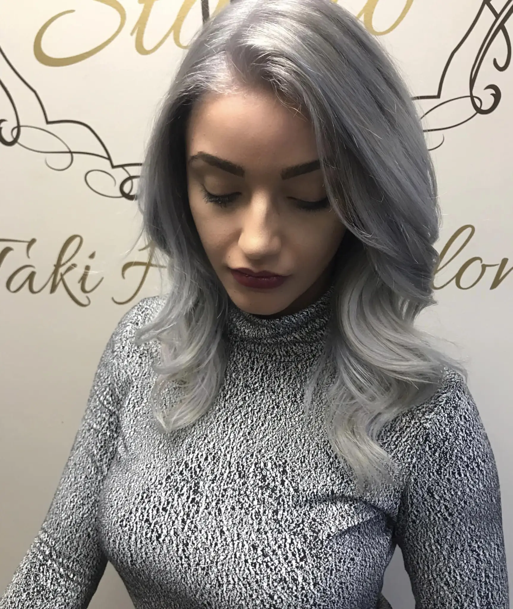 ø navneord Åben Silver Grey | Professional Hair Color from Ugly Duckling
